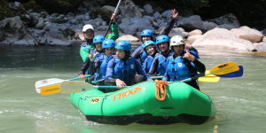 Shuttle rafting